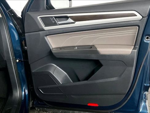 Used 2022 Volkswagen Atlas SE image 22