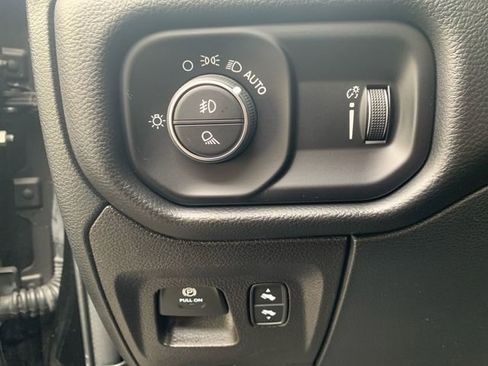 Used 2022 RAM 1500 Big Horn image 24