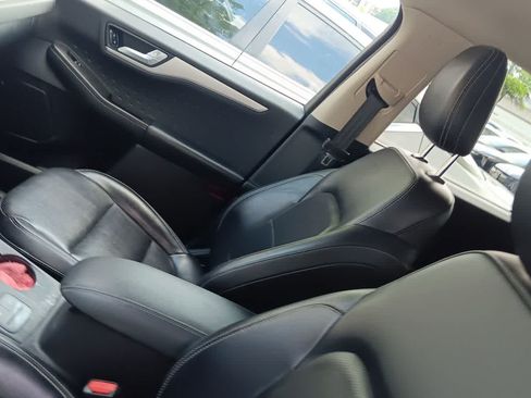 Used 2020 Ford Escape SEL FWD image 5