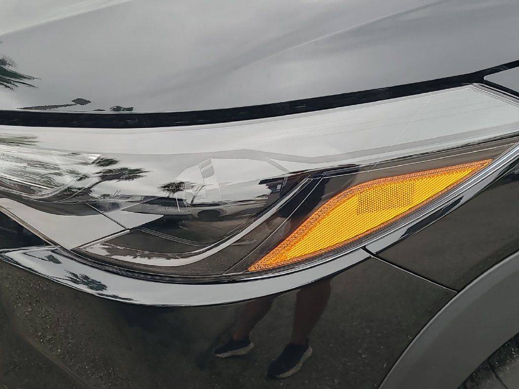 New 2026 Toyota Corolla Cross LE w/ Moonroof Package FWD image 9