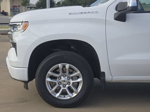 Used 2026 Chevrolet Silverado 1500 RST AWD/4WD image 8
