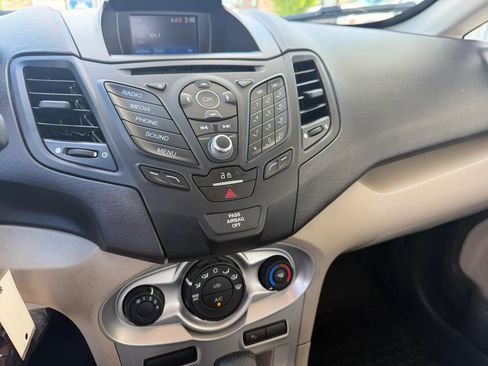 Used 2018 Ford Fiesta SE FWD image 14