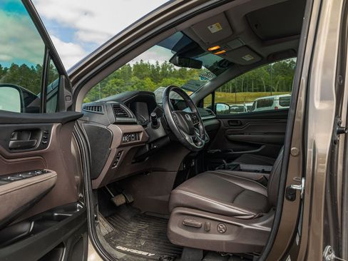 Used 2021 Honda Odyssey EX-L image 21