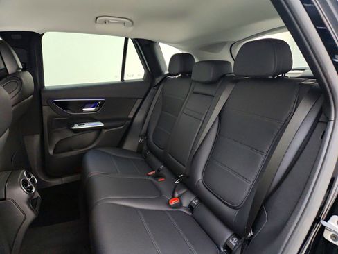 Certified 2025 Mercedes-Benz GLC 300 image 13