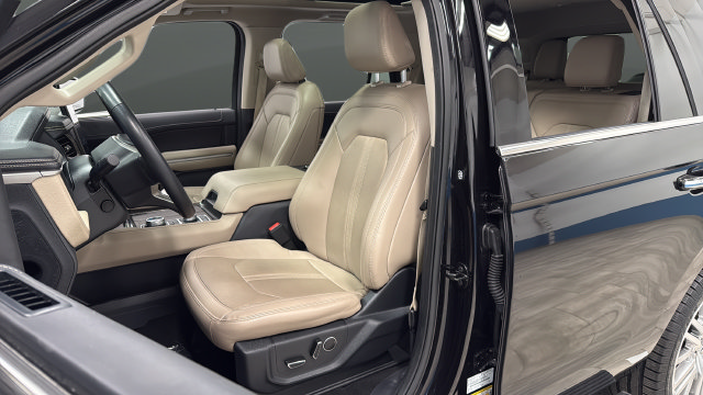 Used 2024 Ford Expedition Limited AWD/4WD image 9