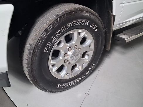 Used 2024 RAM 2500 Laramie w/ Safety Group AWD/4WD image 9