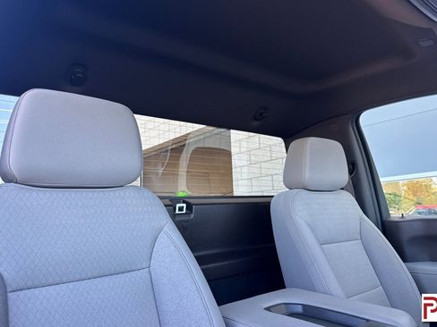 Used 2024 GMC Sierra 3500 SLE w/ SLE Convenience Package AWD/4WD image 17