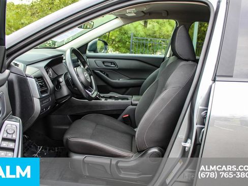 Used 2024 Nissan Rogue S FWD image 16