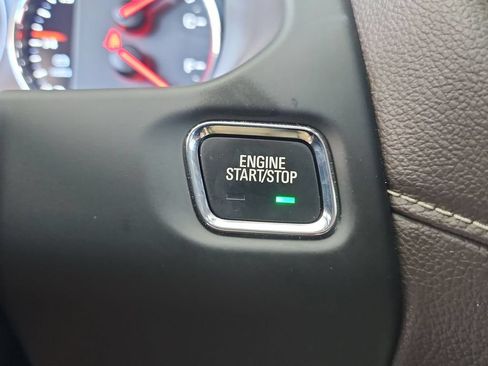Certified 2018 GMC Acadia Denali w/ Technology Package FWD image 17
