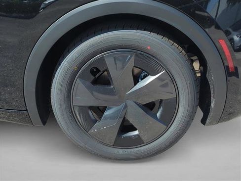 New 2026 Toyota Prius Plug-In Hybrid image 9