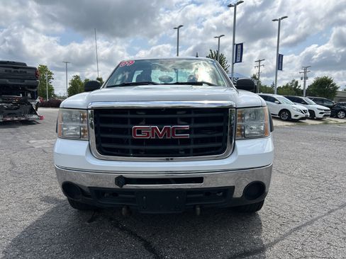 Used 2009 GMC Sierra 2500 W/T w/ Snow Plow Prep Package AWD/4WD image 8