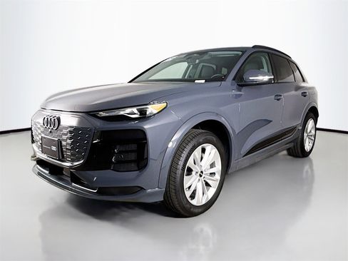 Certified 2025 Audi Q6 e-tron Premium w/ Convenience Package image 3
