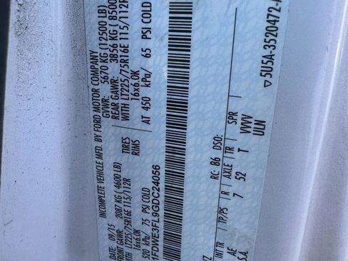 Used 2016 Ford E-350 and Econoline 350 Super Duty image 18