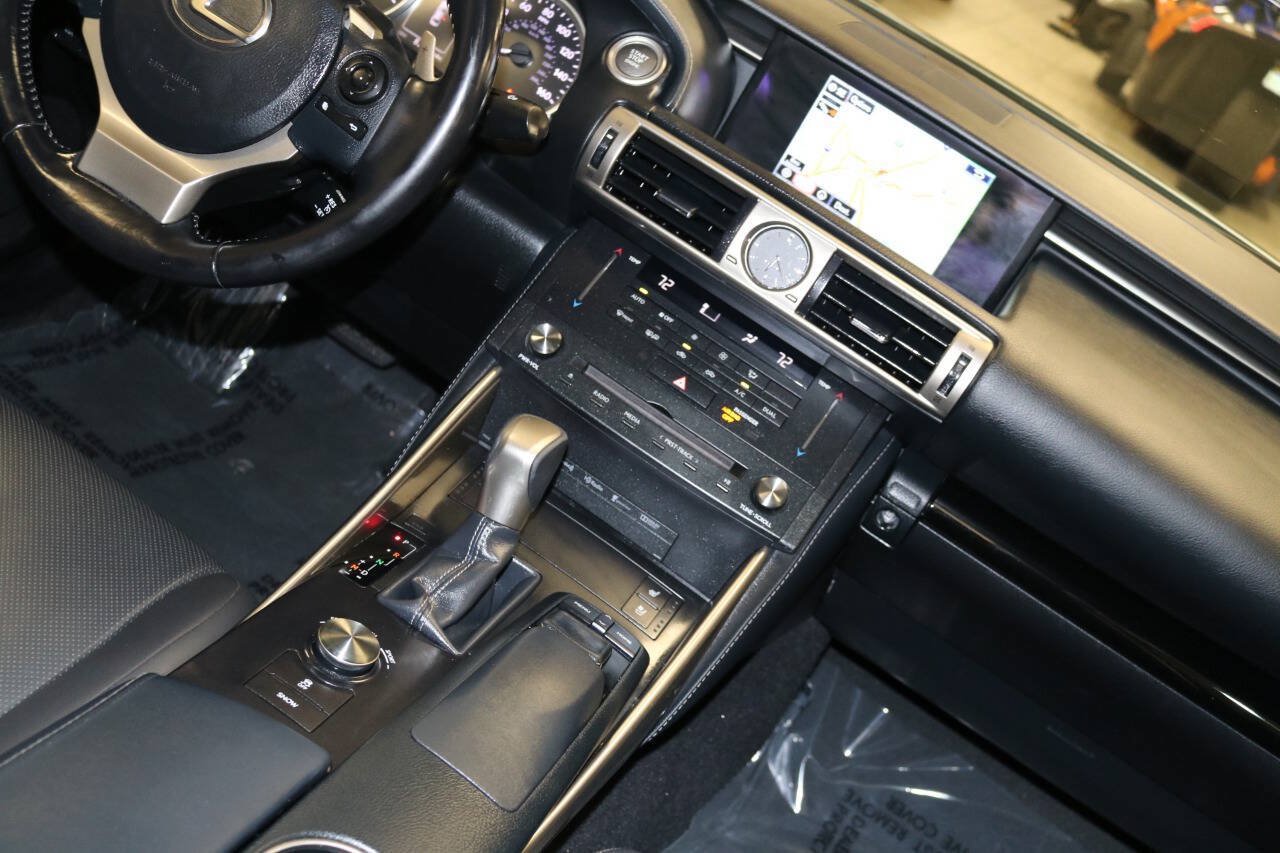 Used 2016 Lexus IS 200t w/ Navigation System Package RWD image 21