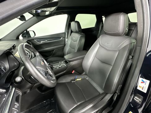 Used 2022 Cadillac XT5 Premium Luxury AWD/4WD image 19