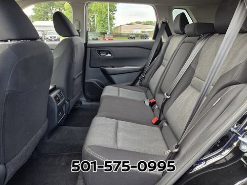 Used 2025 Nissan Rogue SV FWD image 12