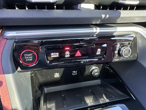 New 2025 Audi SQ5 Premium Plus AWD/4WD image 21