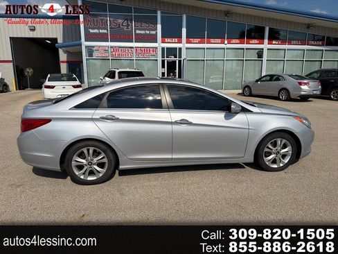 Used 2011 Hyundai Sonata Limited w/ Navigation Pkg 5 FWD image 1