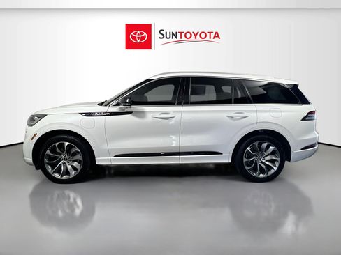 Used 2023 Lincoln Aviator Grand Touring AWD/4WD image 7