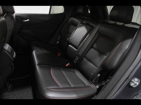Certified 2022 Chevrolet Equinox RS w/ RS Leather Package AWD/4WD image 19
