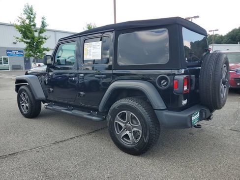Used 2023 Jeep Wrangler Unlimited Sport AWD/4WD image 4