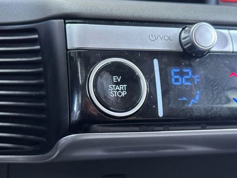 Used 2024 Hyundai Ioniq 5 SEL image 33