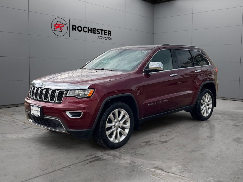 Used 2017 Jeep Grand Cherokee Limited AWD/4WD image 7