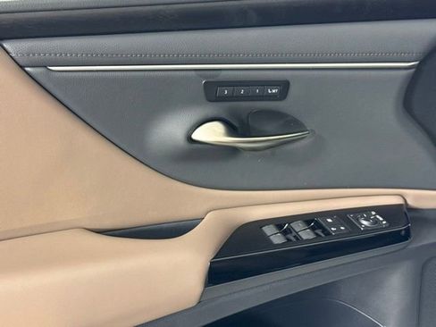 New 2025 Lexus ES 350 w/ Premium Package image 12