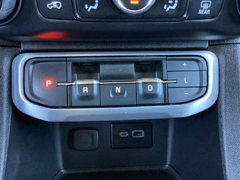 Used 2023 GMC Acadia SLE w/ Driver Convenience Package image 26