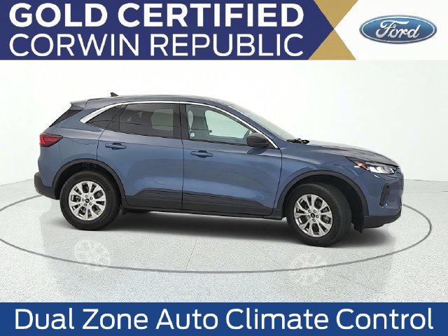 Certified 2023 Ford Escape Active AWD/4WD image 8