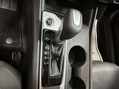 Used 2025 Nissan Altima 2.5 SV image 17