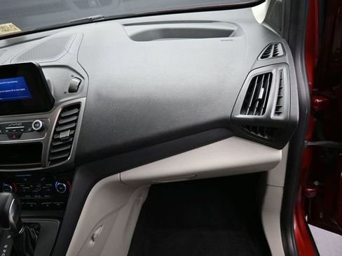 Used 2021 Ford Transit Connect XLT image 35
