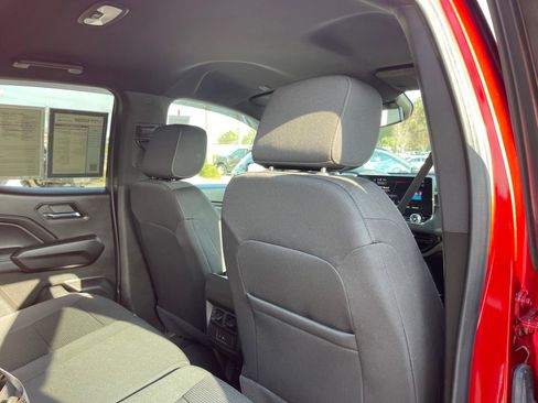 Used 2024 GMC Canyon Elevation w/ Convenience Package image 24