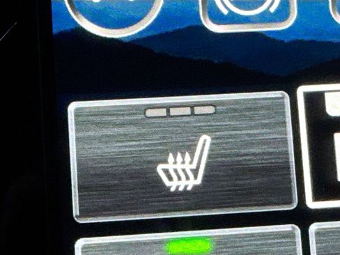 Certified 2025 Subaru Forester Premium w/ Convenience Package #1 image 28