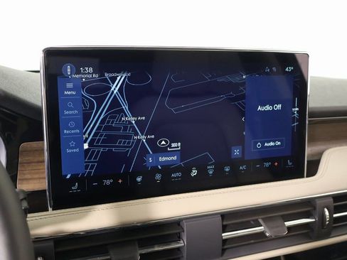 New 2026 Lincoln Corsair Reserve FWD image 7
