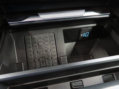 Used 2025 Ford F250 Platinum image 72