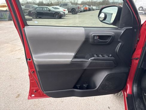 Used 2023 Toyota Tacoma SR w/ SR Convenience Package image 13