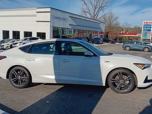 Used 2023 Acura Integra A-Spec image 6