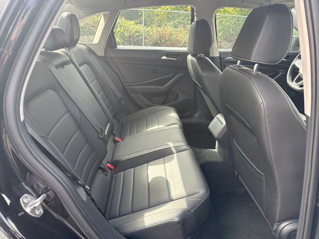 Used 2024 Volkswagen Jetta SE FWD image 10