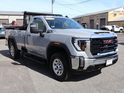 Used 2025 GMC Sierra 2500 Pro w/ X31 Off-Road Package