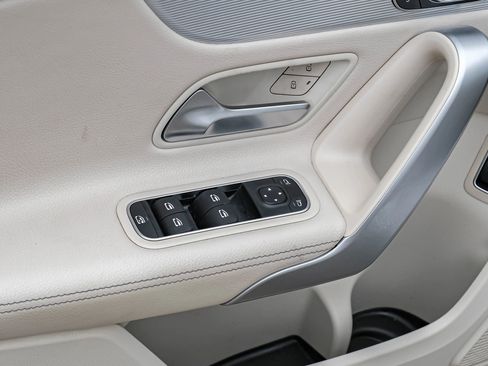 Used 2019 Mercedes-Benz A 220 image 40