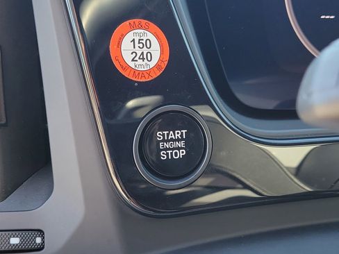 Certified 2025 Porsche Cayenne Coupe image 40