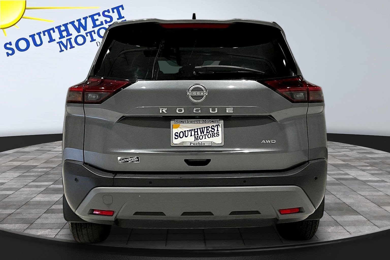 Used 2023 Nissan Rogue S AWD/4WD image 6