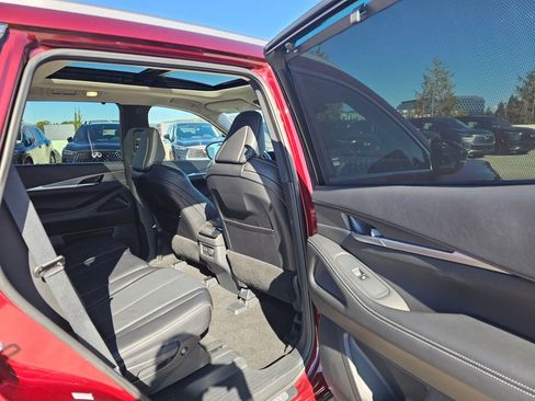 Certified 2024 INFINITI QX60 Luxe image 14