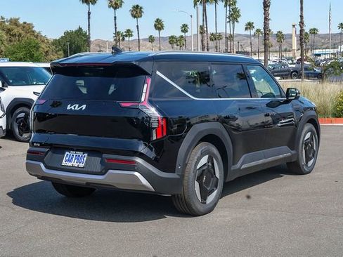 New 2026 Kia EV9 Wind image 5