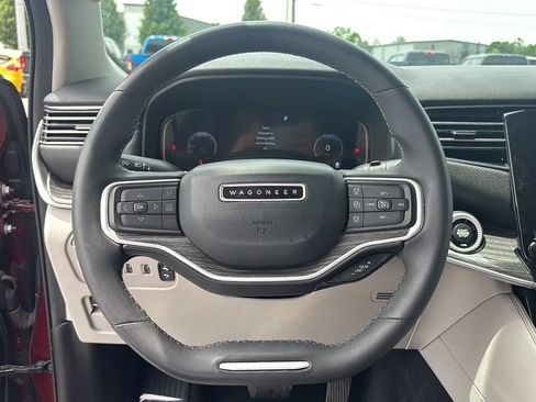 Used 2022 Jeep Wagoneer Series II w/ Premium Group I AWD/4WD image 20