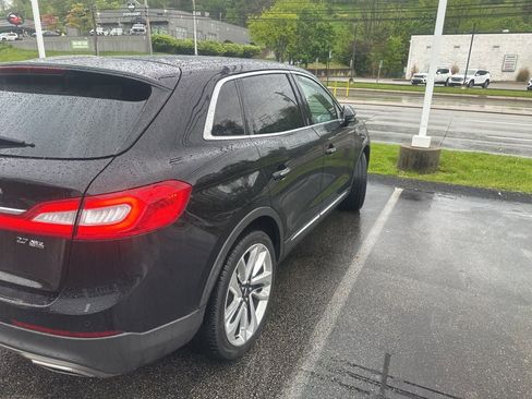 Used 2016 Lincoln MKX Reserve w/ Climate Package AWD/4WD image 13