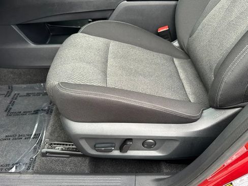 Certified 2026 Nissan Rogue SV AWD/4WD image 25