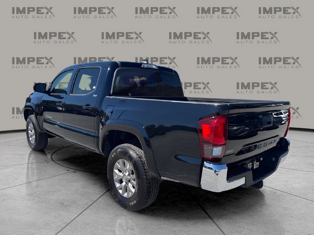Used 2019 Toyota Tacoma SR5 RWD image 3