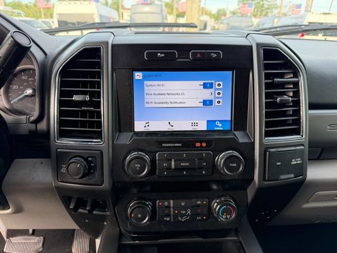 Used 2019 Ford F350 XLT w/ XLT Premium Package AWD/4WD image 13